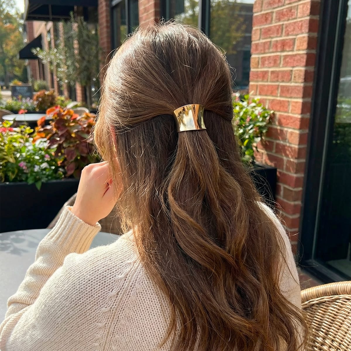 Smooth metal hair tie