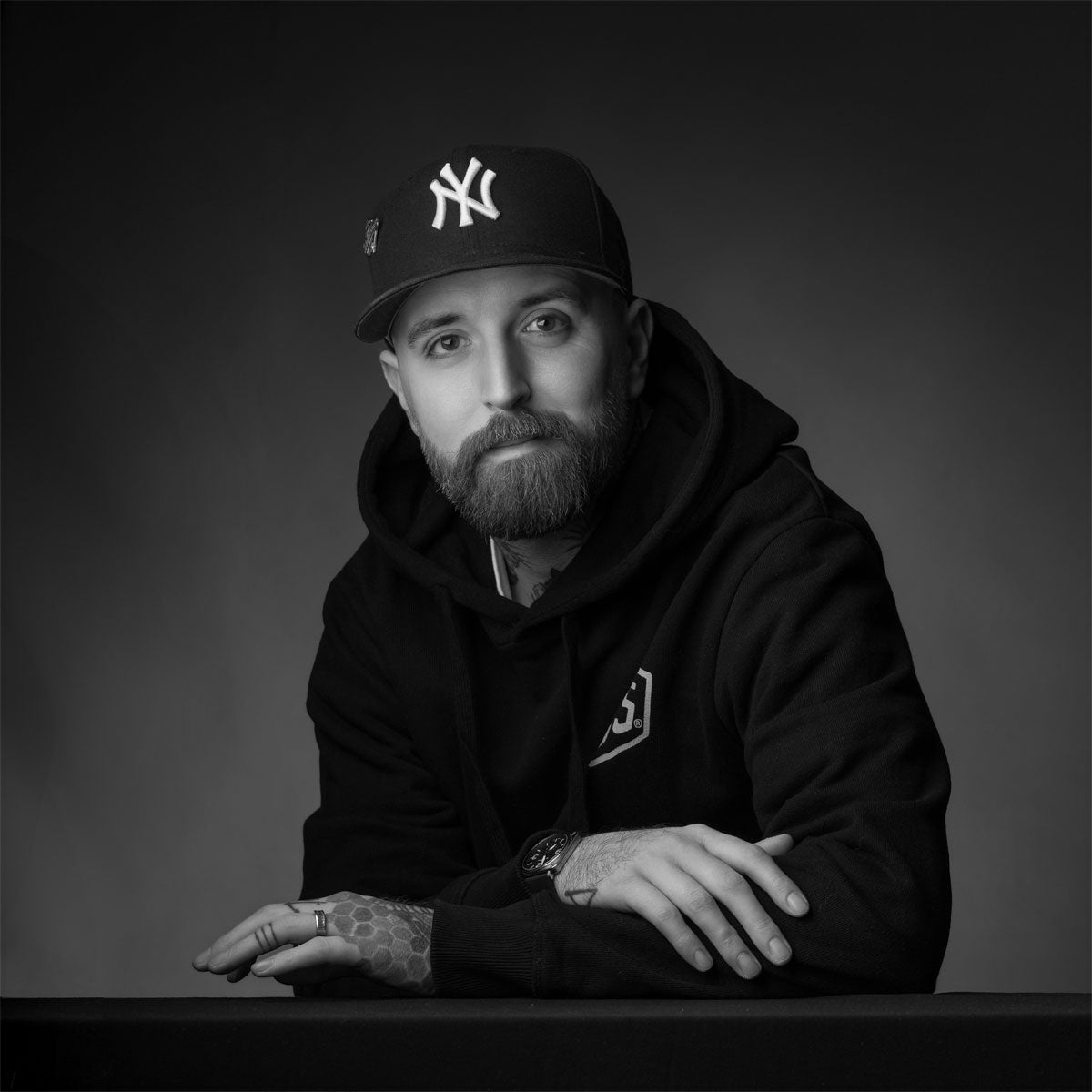 MEN'S CUTS by WAHL
