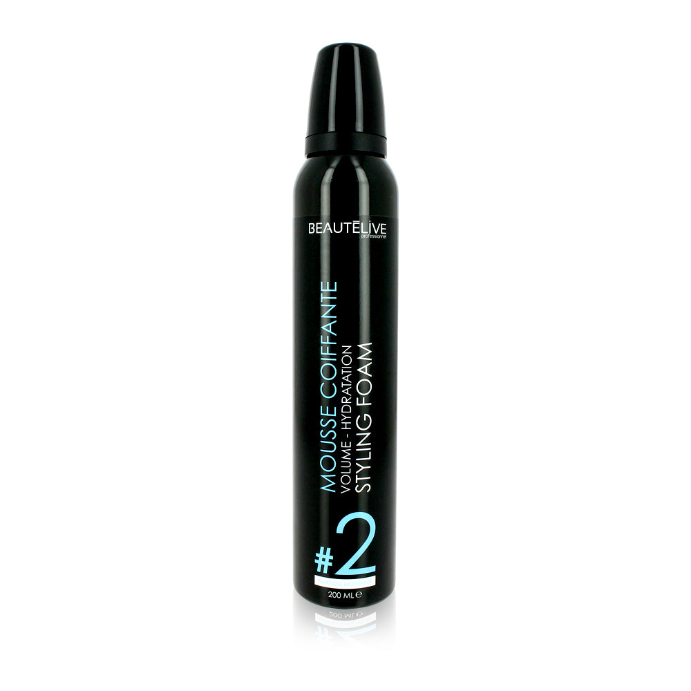 Volumizing and hydrating styling mousse