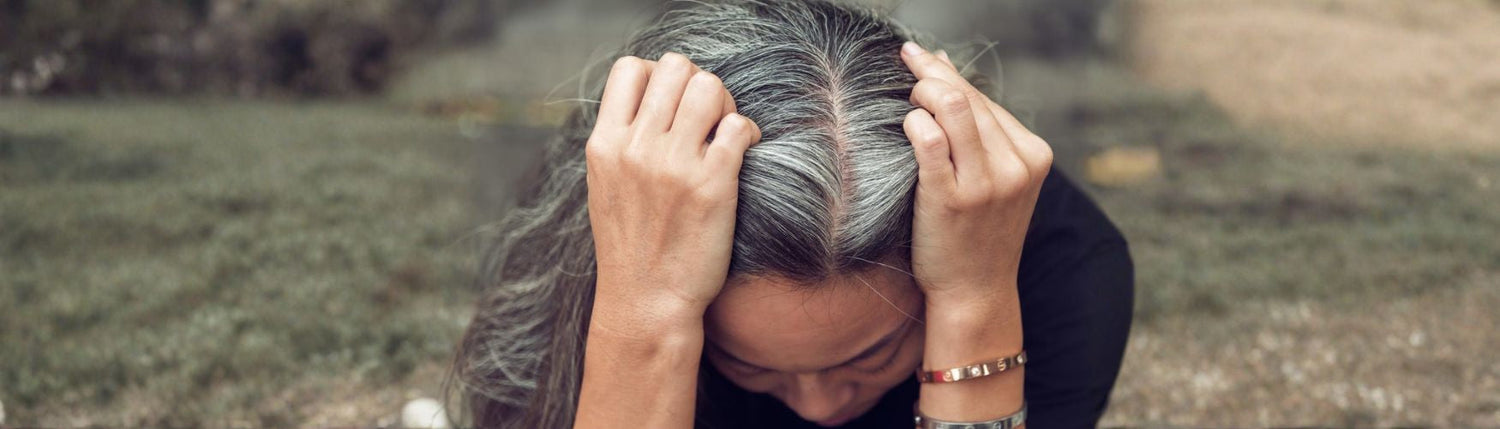 Vieillissement capillaire : la routine longévité pour des cheveux forts