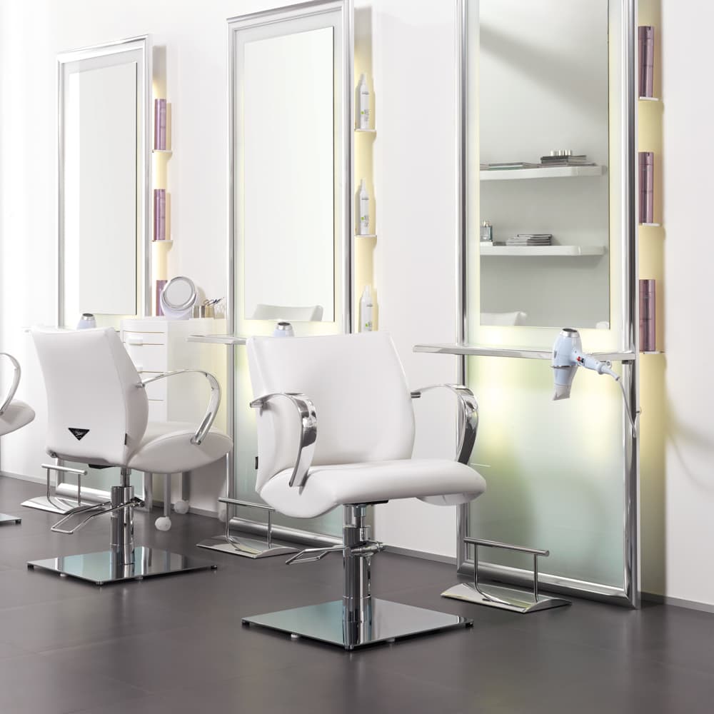 Lioness hairdressing chair