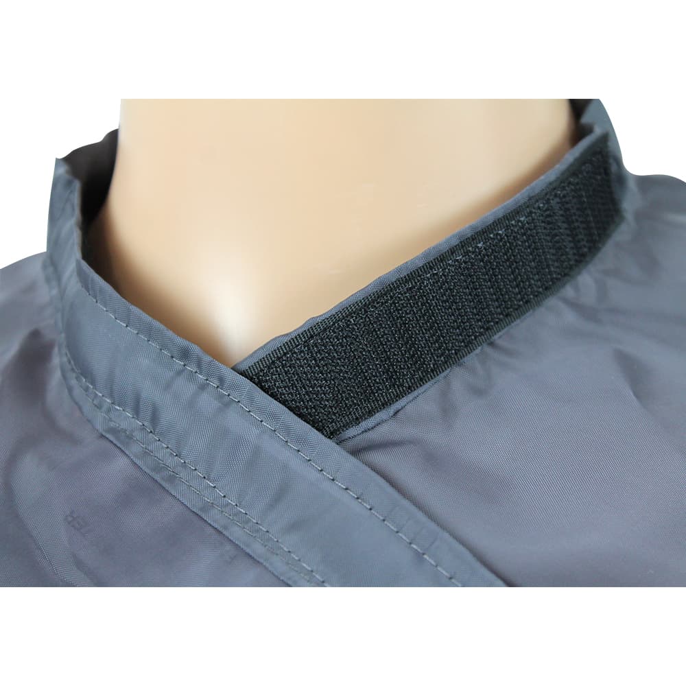 Velcro-fastened cutting cape