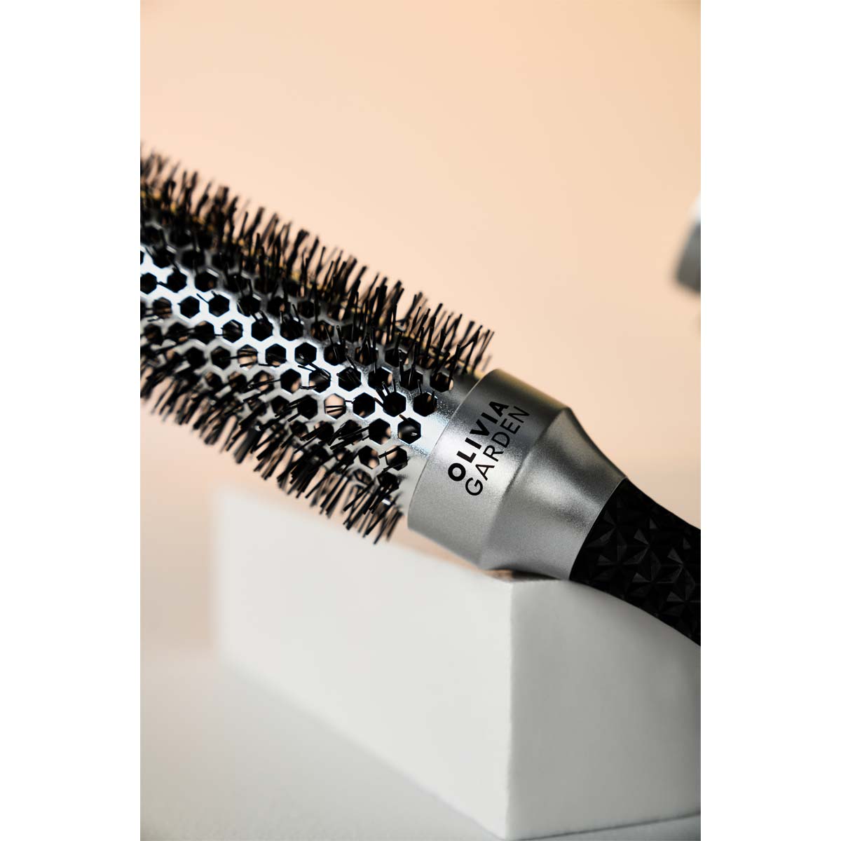 Essential Blowout Classic Silver Brush