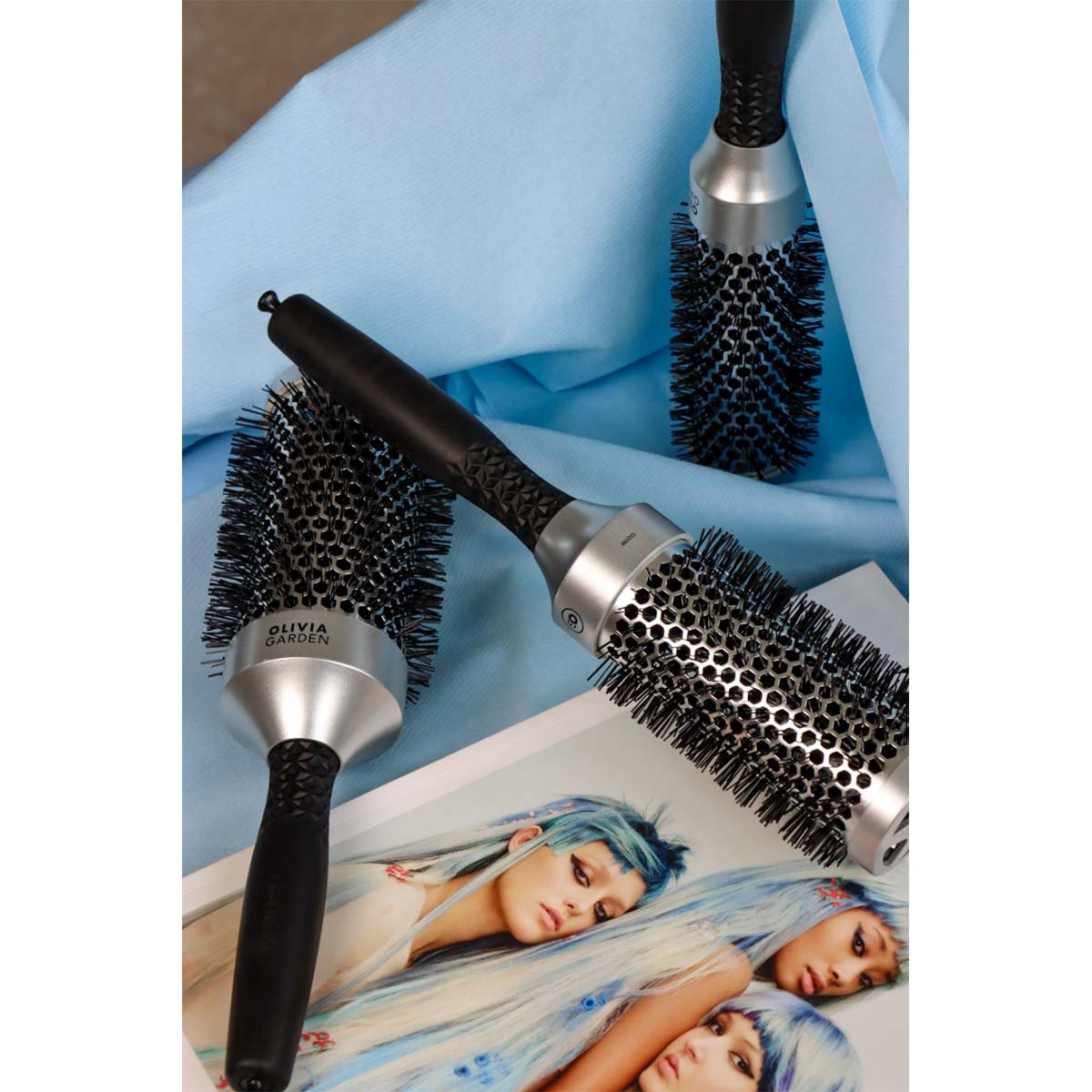 Essential Blowout Classic Silver Brush