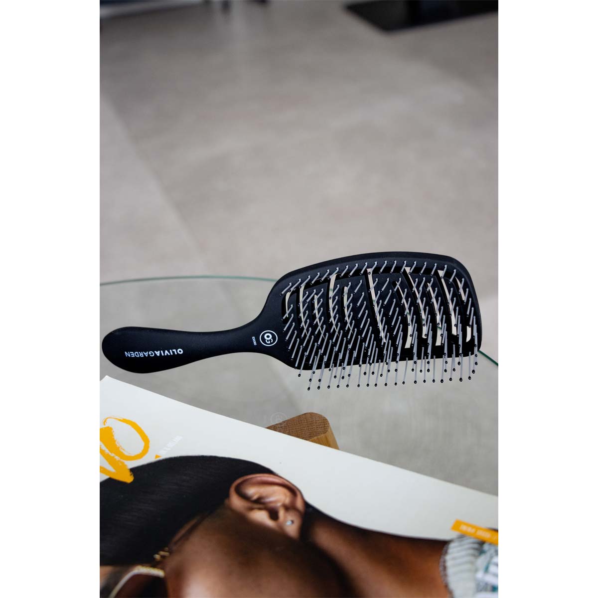 Essential Care Flex Matt Black brush for thick hair