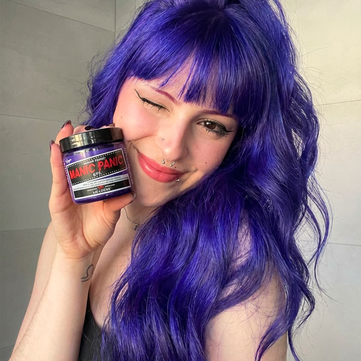 Coloration Semi-Permanente High Voltage