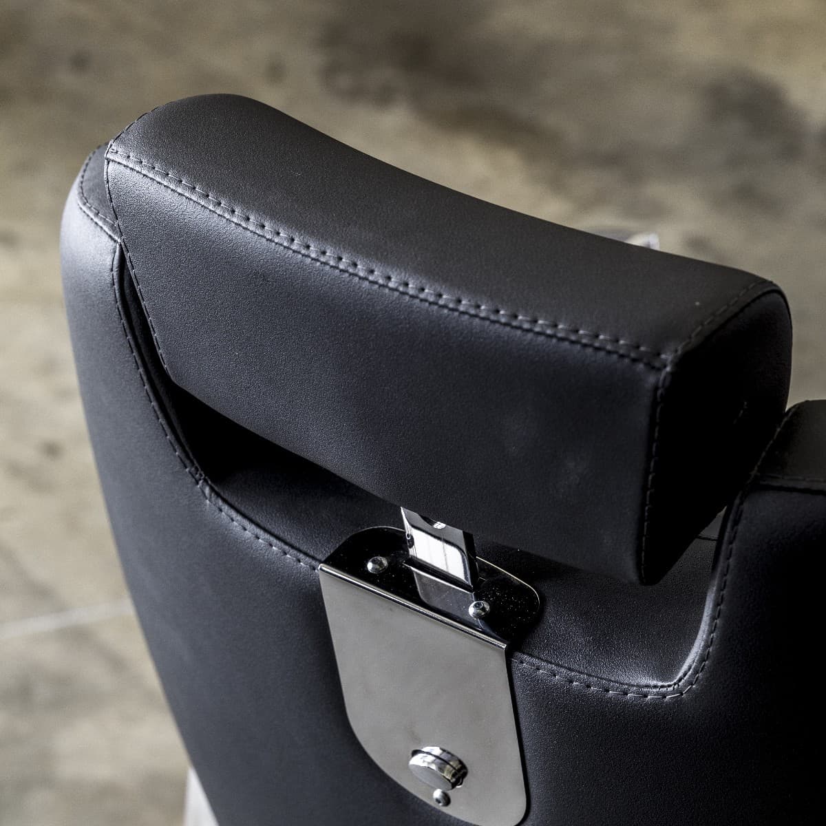 Sigma barber chair
