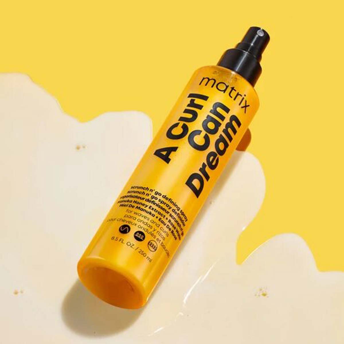 A Curl Can Dream Scrunch N'Go Defining Spray for Waves and Curls