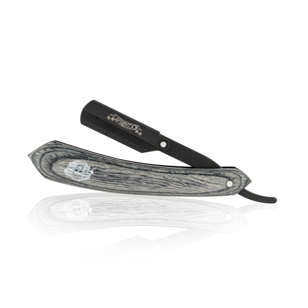 Shavette razor with whitewashed wooden handle